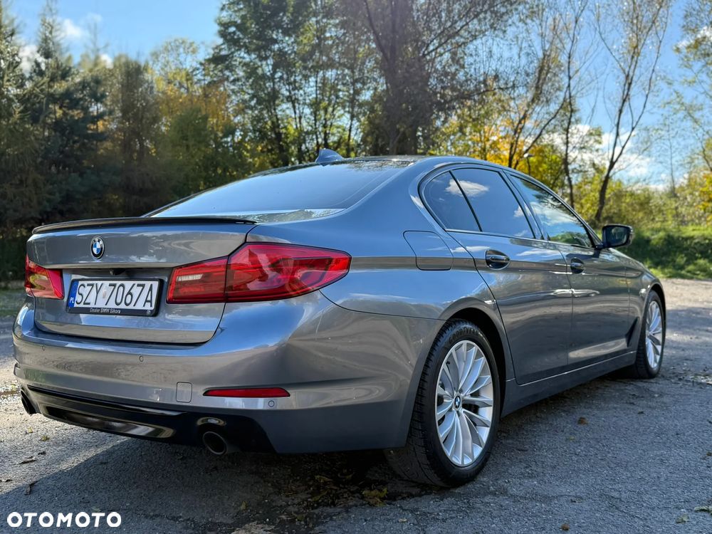 BMW Seria 5 520d xDrive Luxury Line - 1