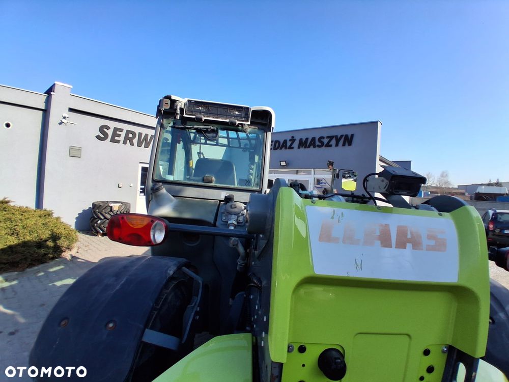 Claas SCORPION 7050 - 16