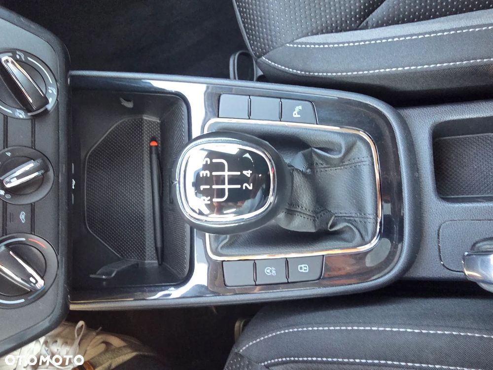 Skoda Fabia 1.0 TSI Tour - 30