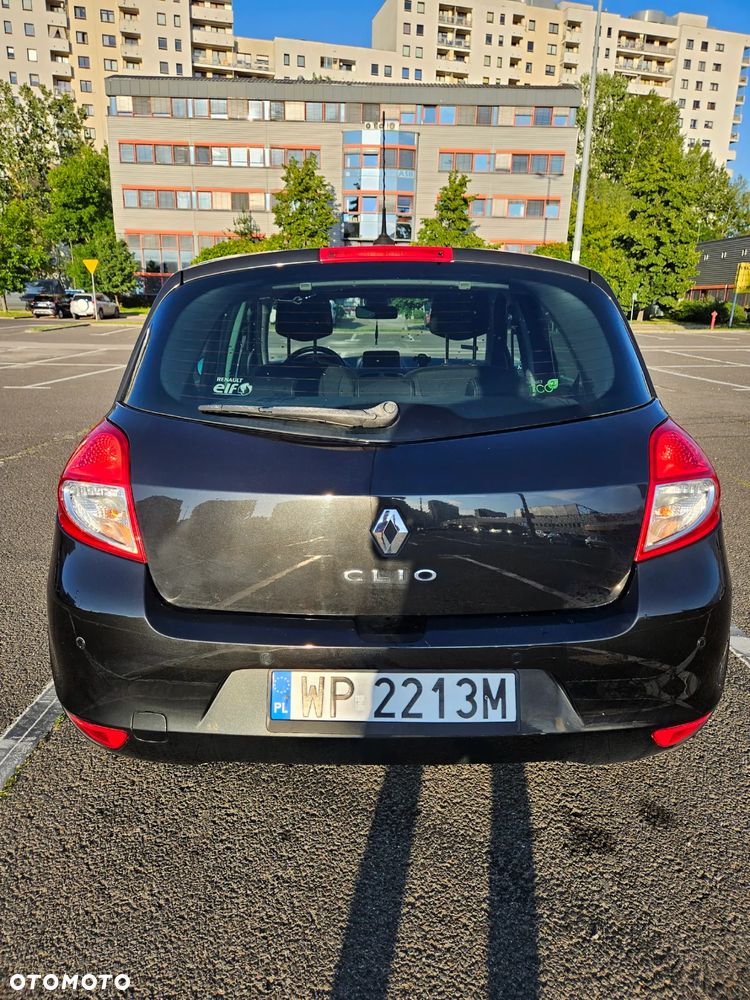 Renault Clio - 7