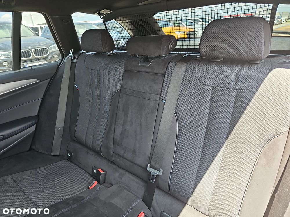 BMW Seria 5 520d xDrive M Sport sport - 12