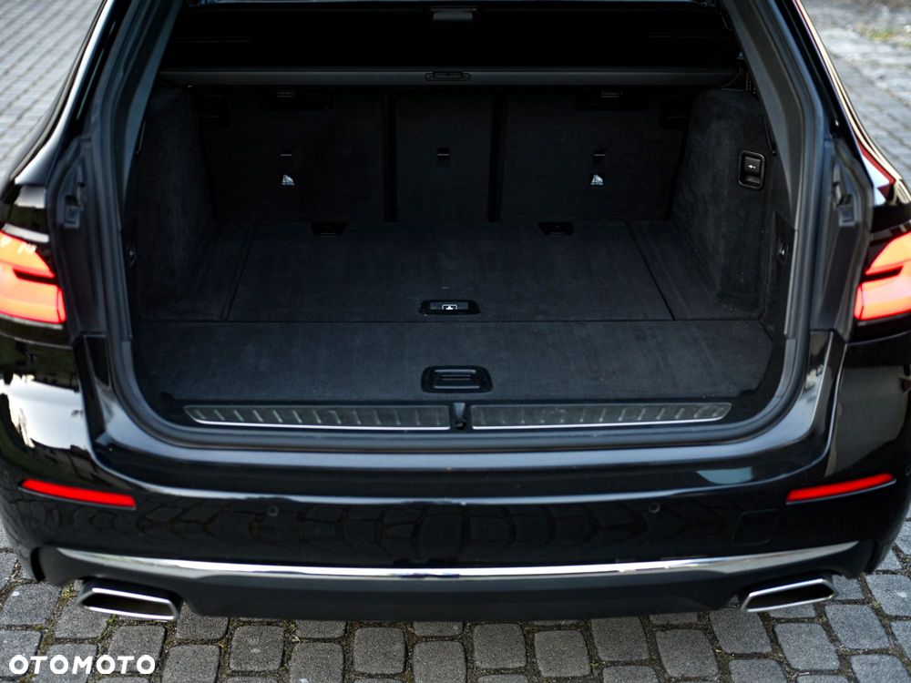 BMW Seria 5 520d M Sport Edition - 35