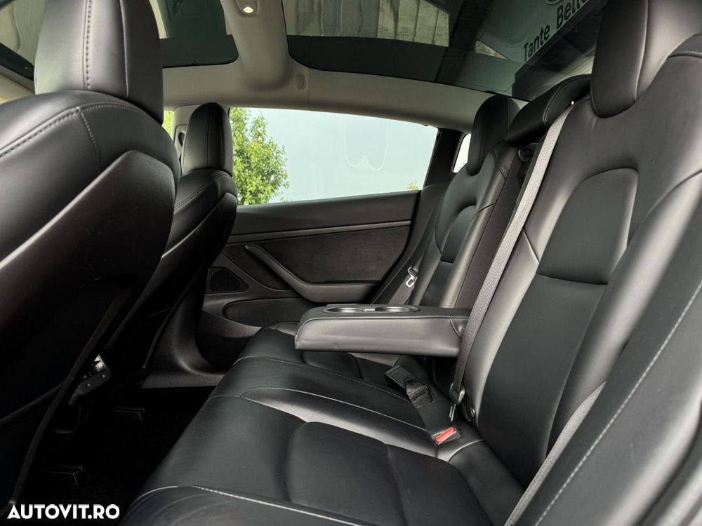 Tesla Model 3 - 27