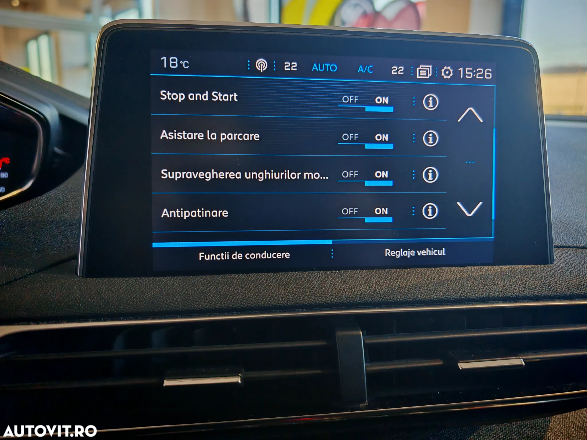 Peugeot 3008 1.2 PureTech S&S EAT8 Allure - 28
