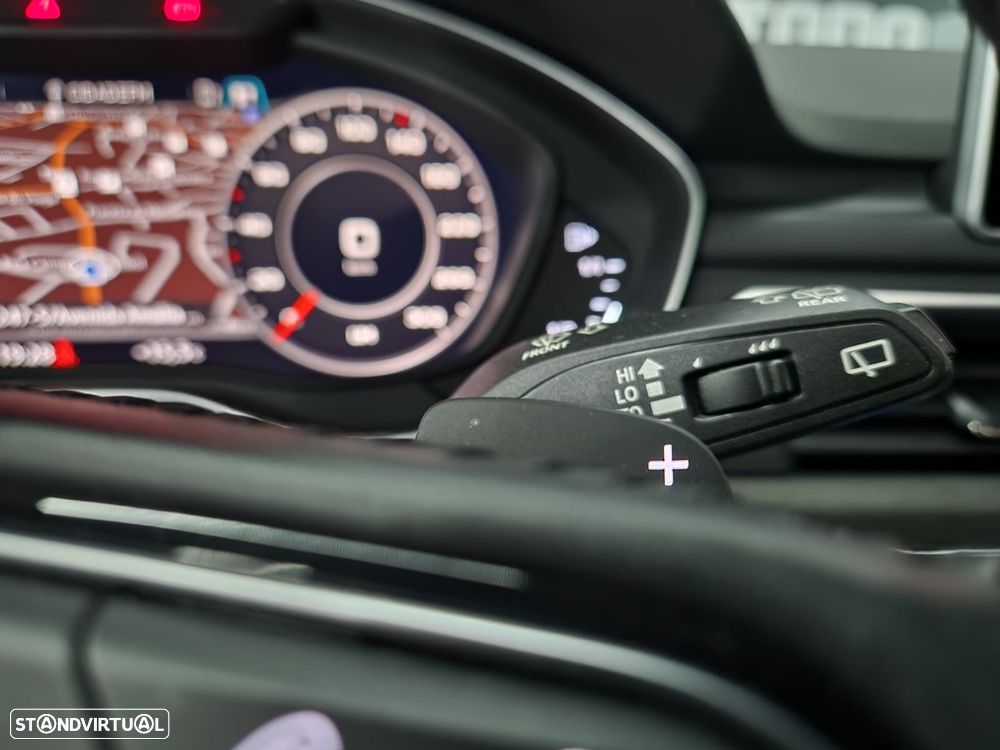 Audi A4 Avant 40 TDI S tronic S line - 24