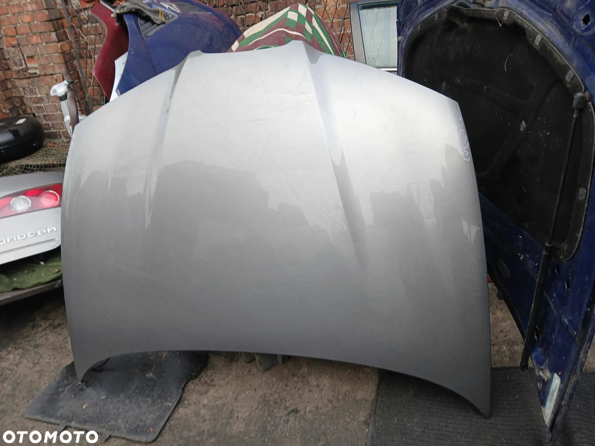 Seat Cordoba II Maska - 3