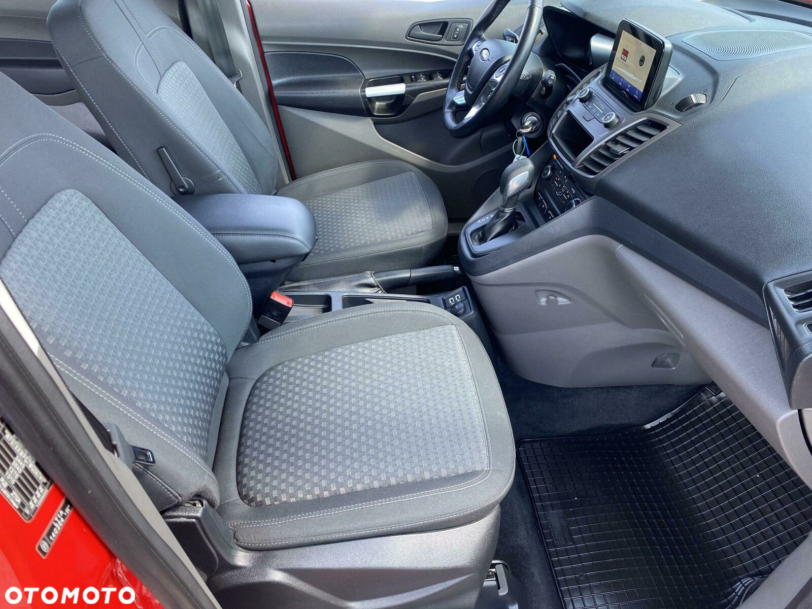 Ford Transit Connect - 15