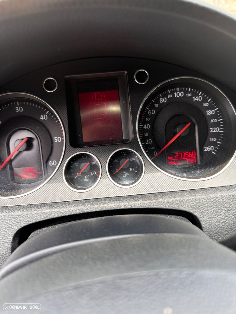 VW Passat - 4