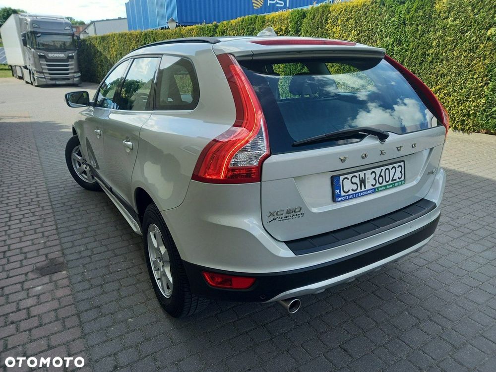 Volvo XC 60 DRIVe Momentum - 6