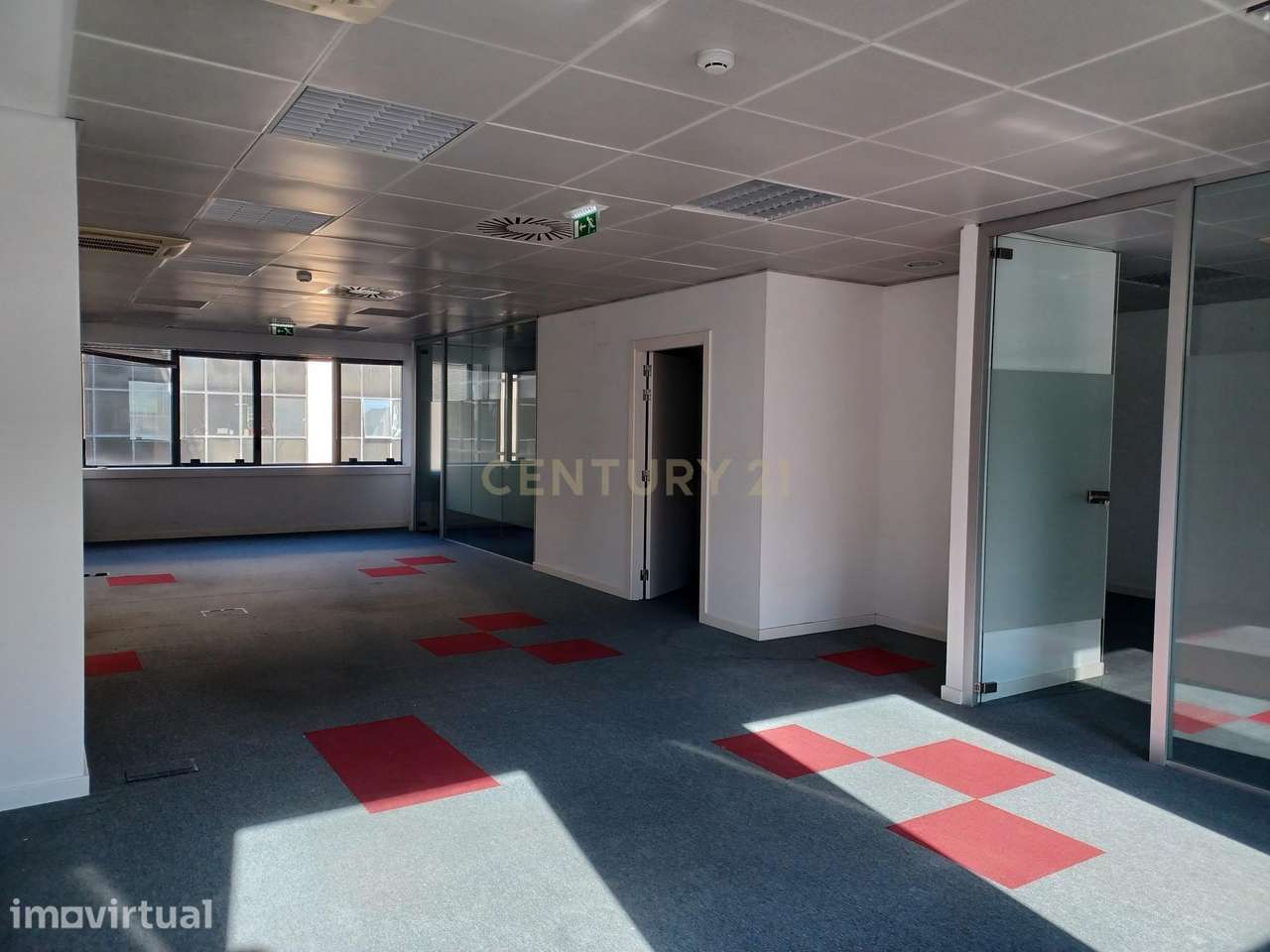 Escritório no Edifício Liberdade 245 — Avenida da Liberdade, Lisboa - Grande imagem: 4/9