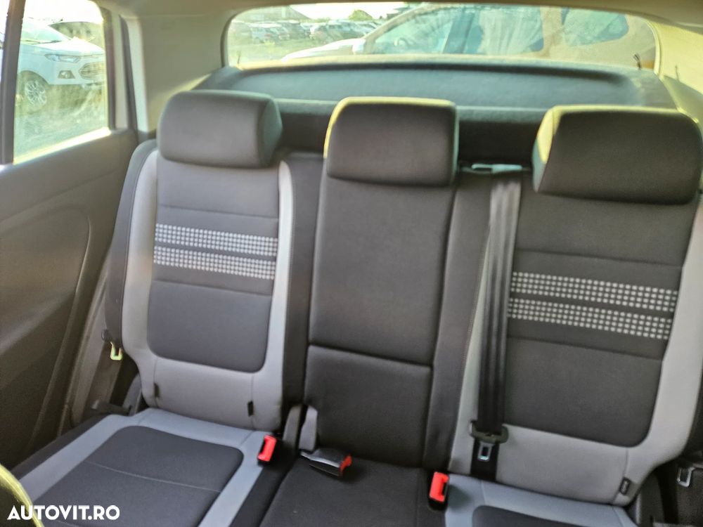 Volkswagen Golf Plus - 8