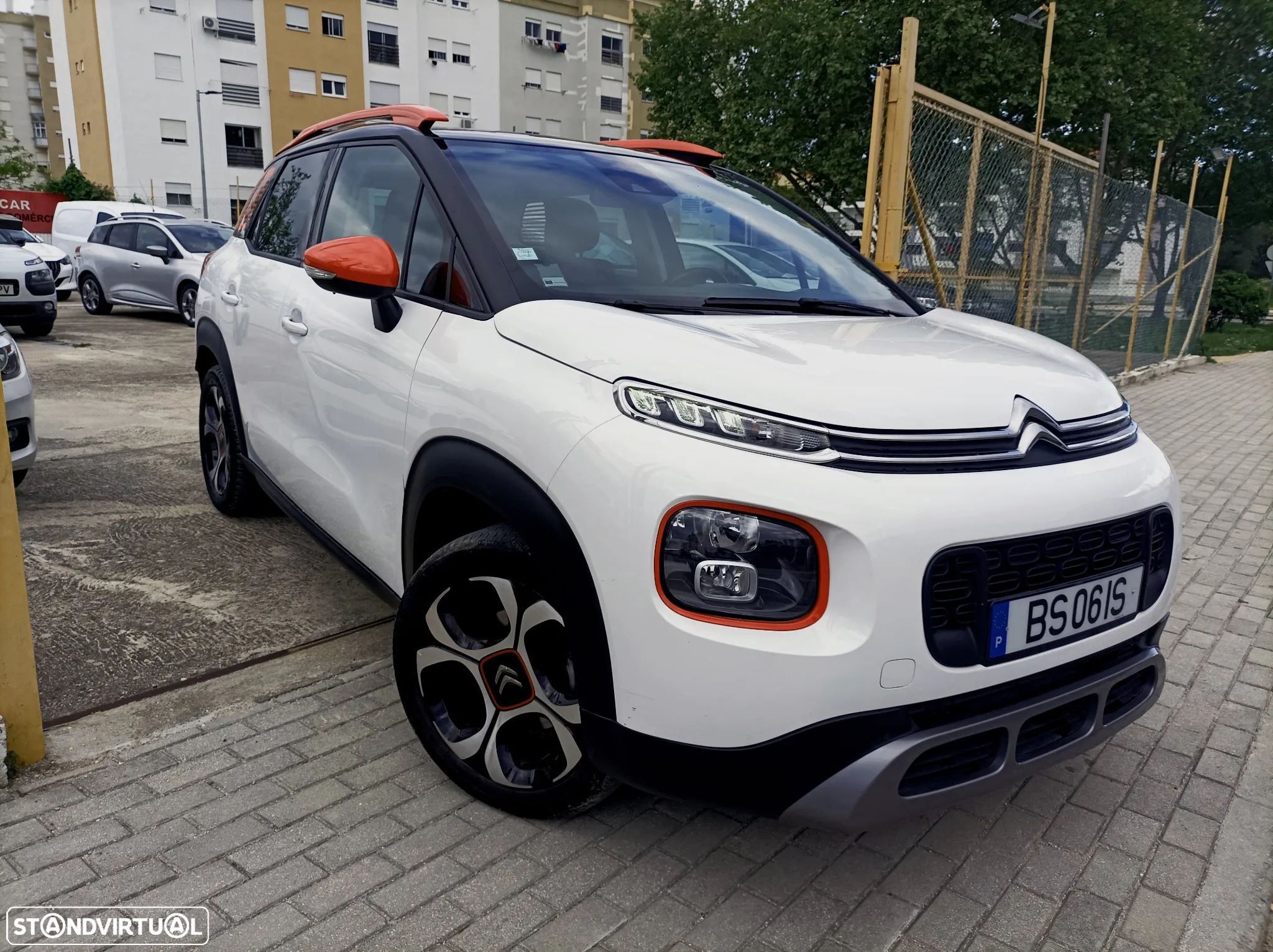 Citroën C3 Aircross 1.2 PureTech Shine - 1