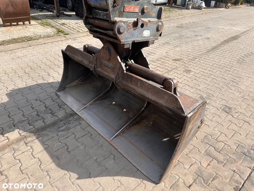 Liebherr A 900 C - 12