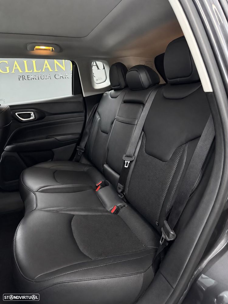 Jeep Compass 1.3 T4 4xe Auto Trailhawk - 35