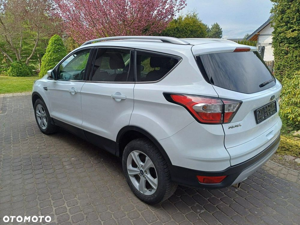 Ford Kuga 1.5 EcoBoost 2x4 Individual - 4