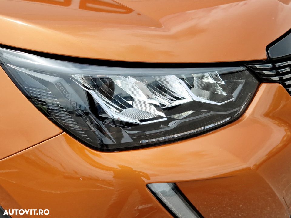 Peugeot 2008 PureTech 130 EAT8 Allure - 10