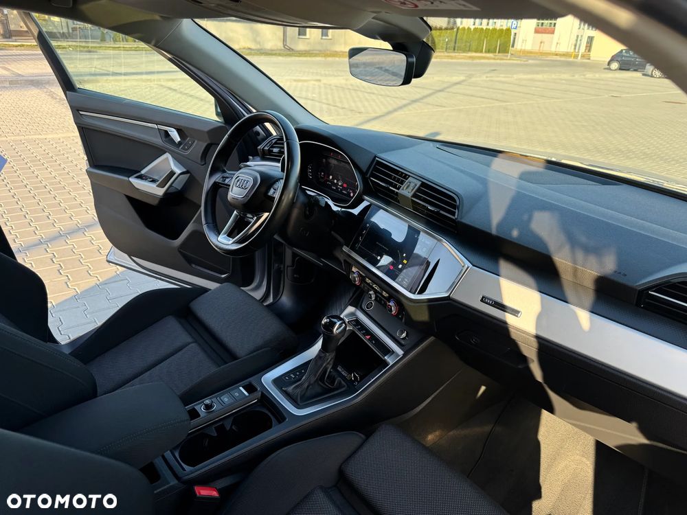 Audi Q3 35 TFSI S tronic - 9