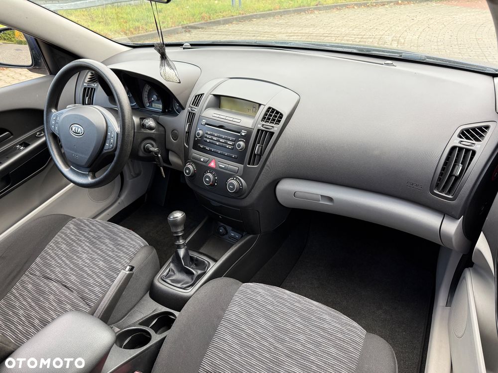 Kia Ceed Cee'd 1.4 M - 12