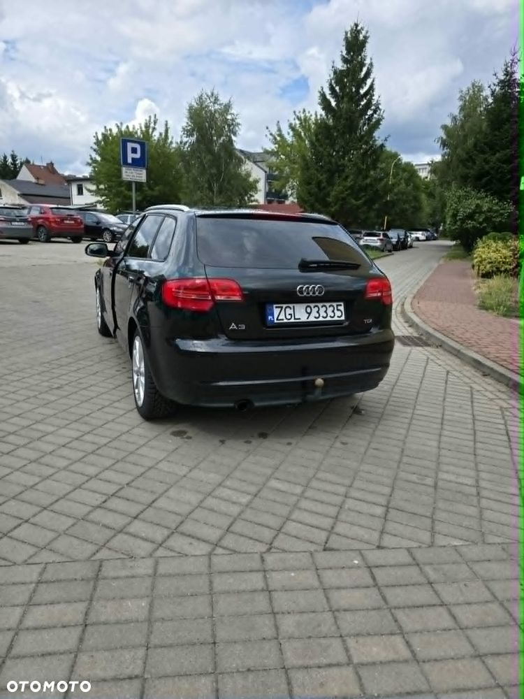 Audi A3 Sportback 2.0 TDI DPF Ambition S tronic - 4