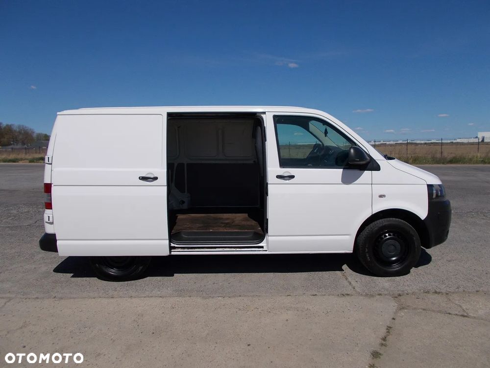 Volkswagen Transporter - 7