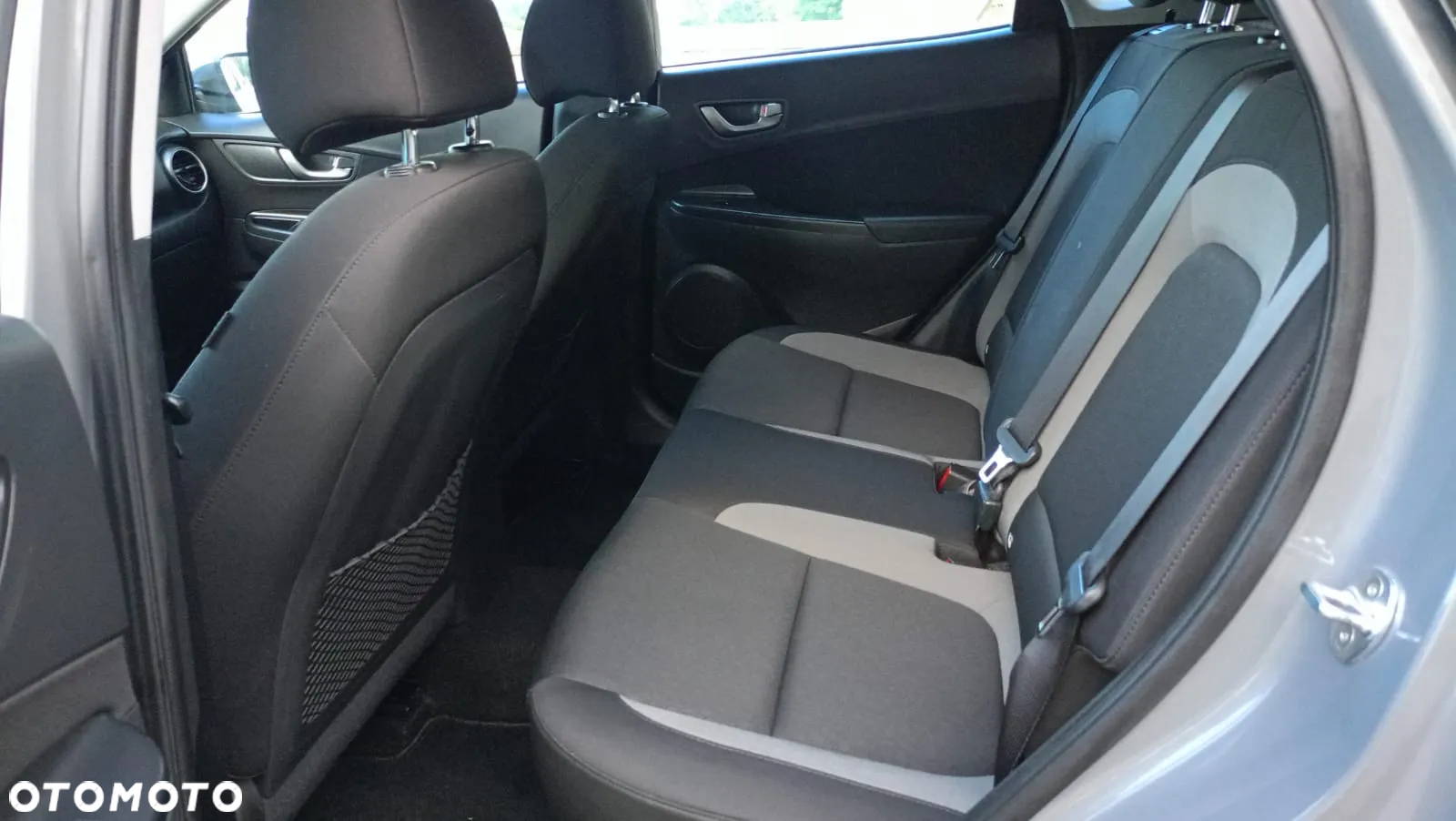 Hyundai Kona - 12