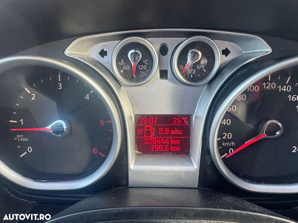 Ford Kuga 2.0L TDCi DPF Trend - 12