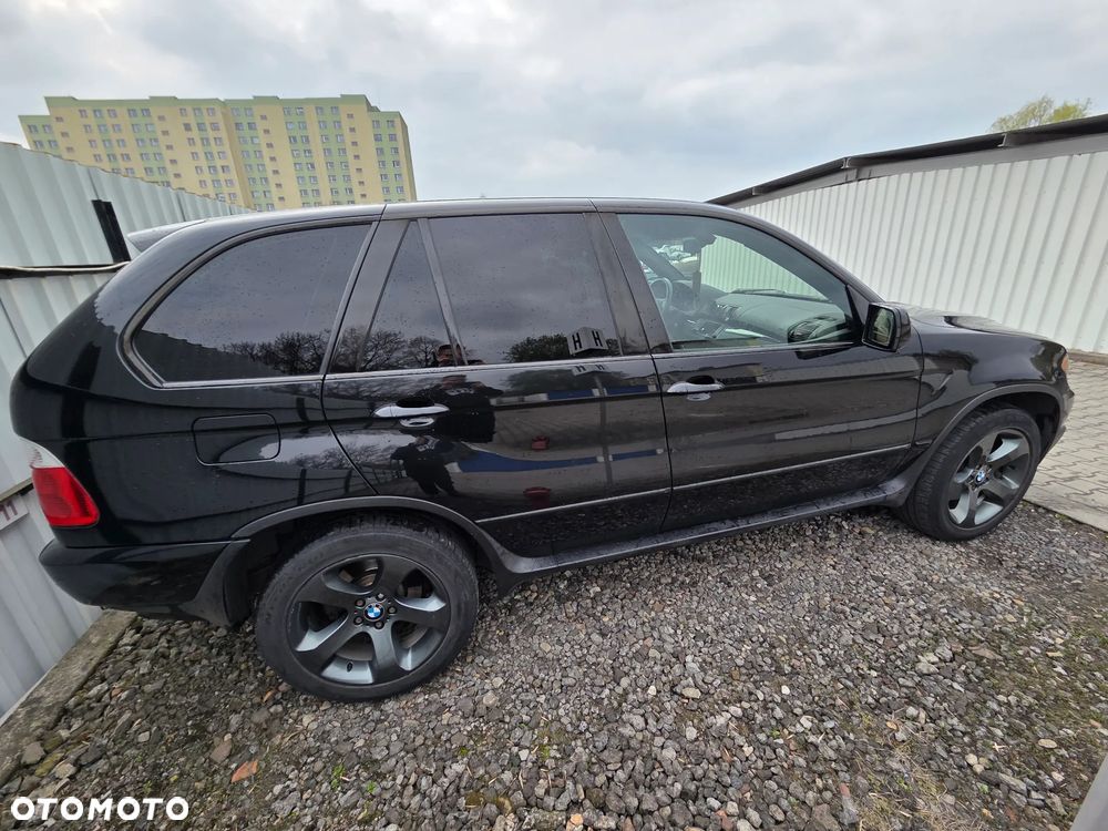 BMW X5 4.4 i - 15
