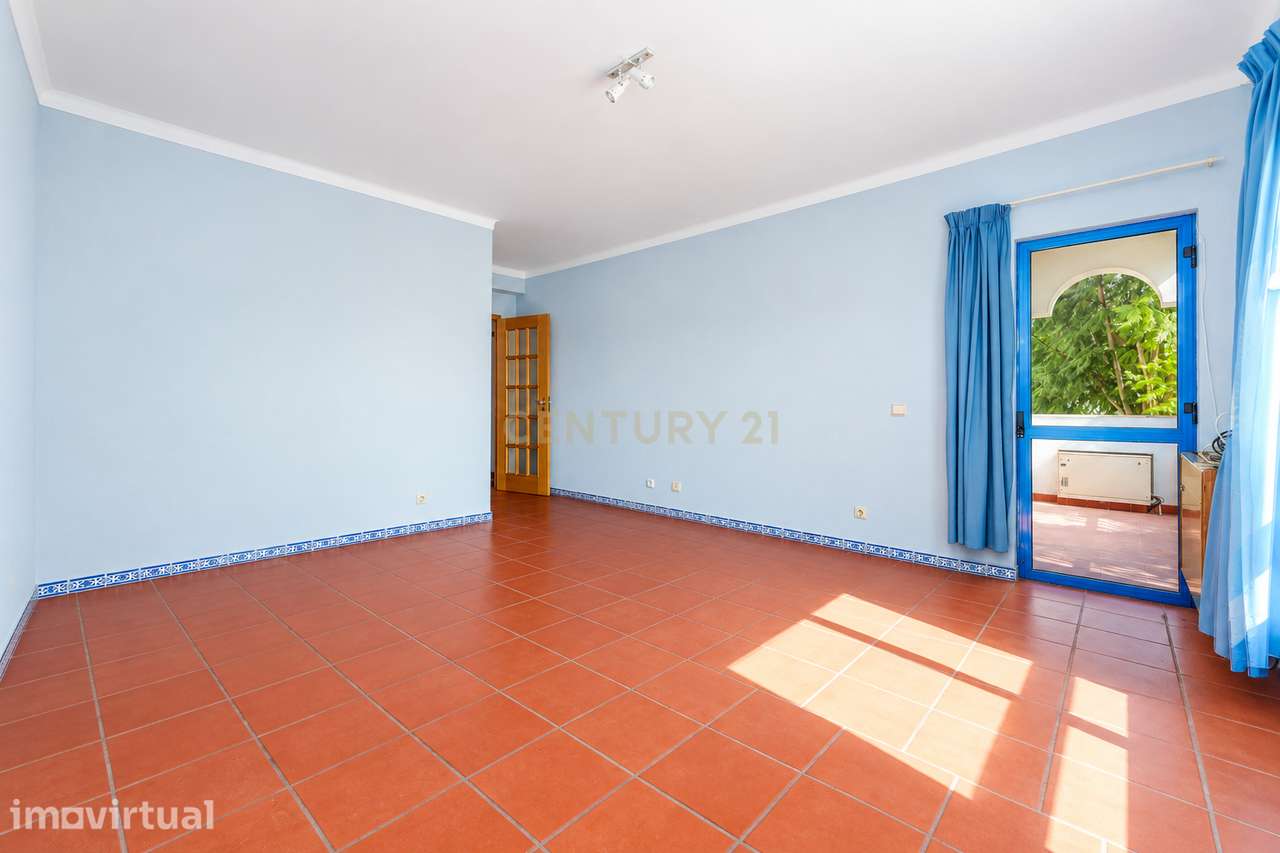 Apartamento T2 | Centro de Almancil | Elevador | Varandas - Grande imagem: 4/18