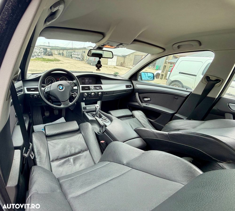 BMW Seria 5 520d Edition Sport - 10