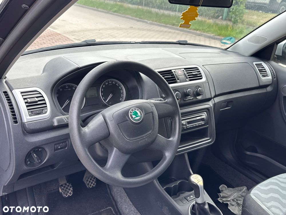 Skoda Fabia 1.4 16V Ambition - 9