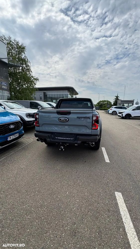 Ford Raptor - 11