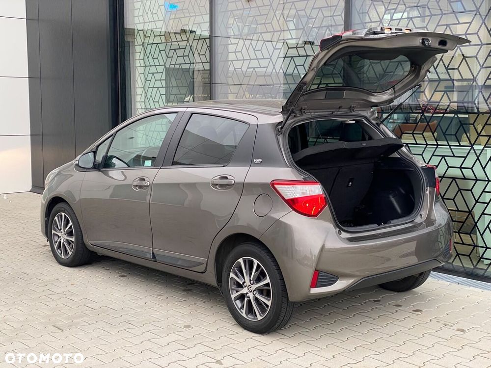 Toyota Yaris 1.5 Premium - 30