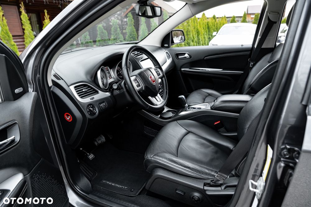 Fiat Freemont 2.0 Multijet 16V DPF Automatik Allrad Black Code - 16