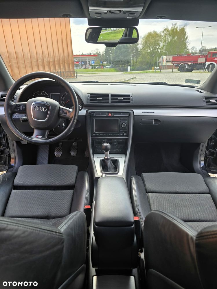 Audi A4 Avant - 6