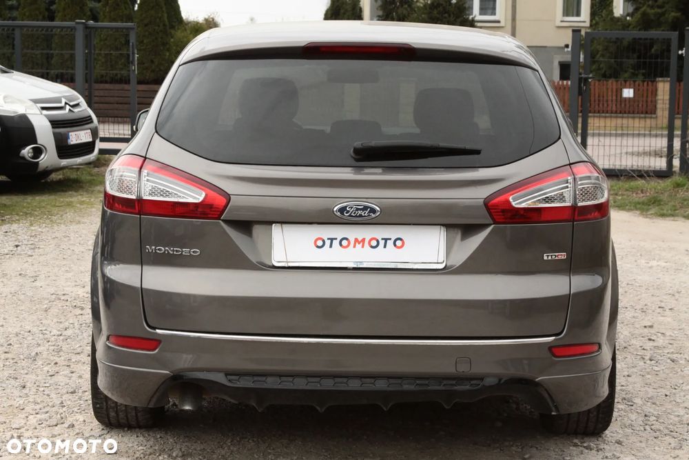 Ford Mondeo 2.0 TDCi Titanium S - 12