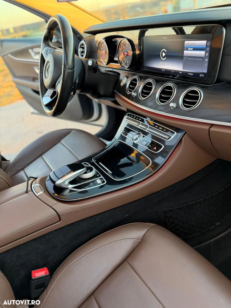 Mercedes-Benz E - 18