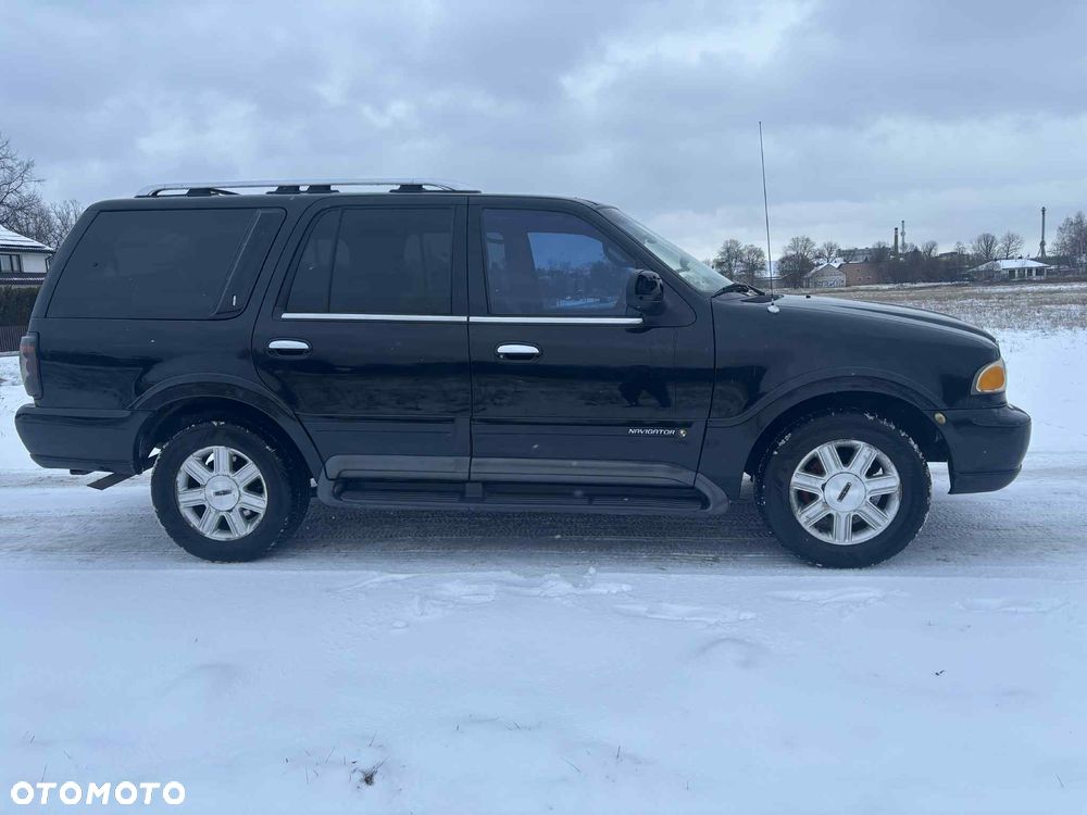 Lincoln Navigator - 35