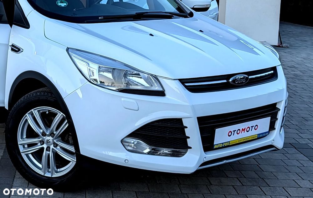 Ford Kuga 1.6 EcoBoost 2x4 Titanium - 25