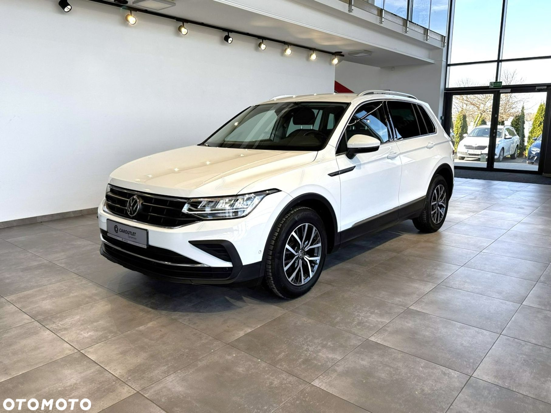 Volkswagen Tiguan - 5
