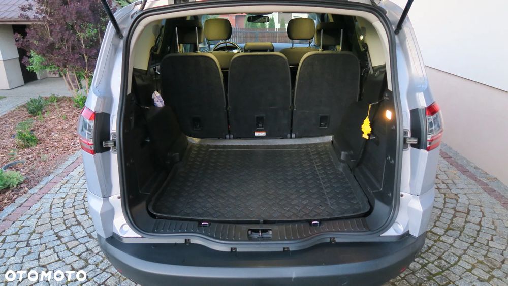Ford S-Max - 8