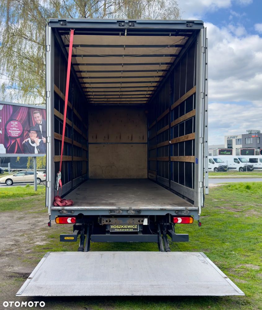 DAF LF 260 , WINDA ,18 EP, SALON PL ,Firanka obustronna + klamry, Bezwypadkowy  , Spanie z tyłu x2 , Dach otwierany , Drzwi - 5