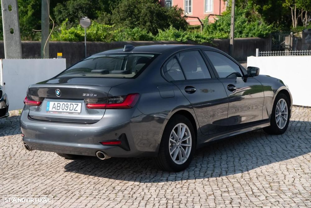 BMW 330 e Corporate Edition Auto - 19