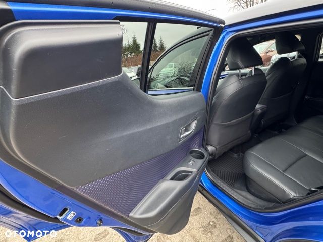 Toyota C-HR 1.8 Hybrid Neon Lime powered by JBL - 23