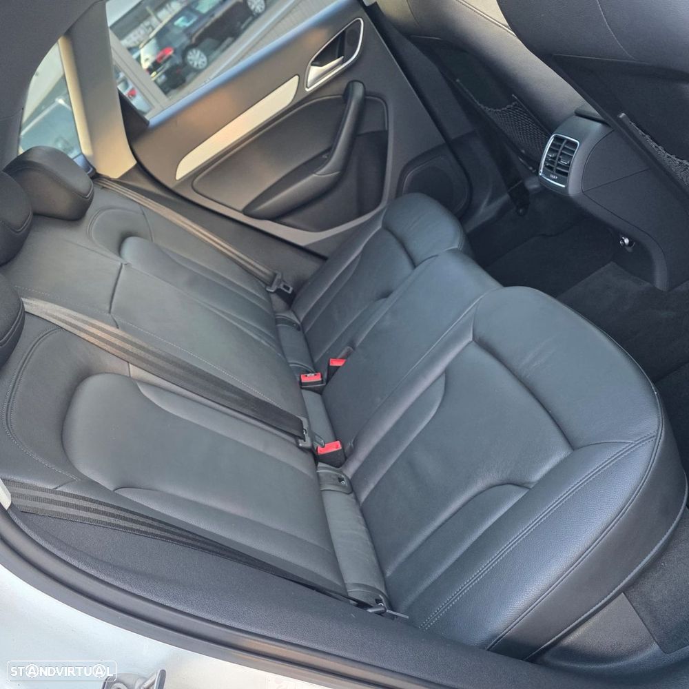 Audi Q3 2.0 TDI quattro S-line S-tronic - 37