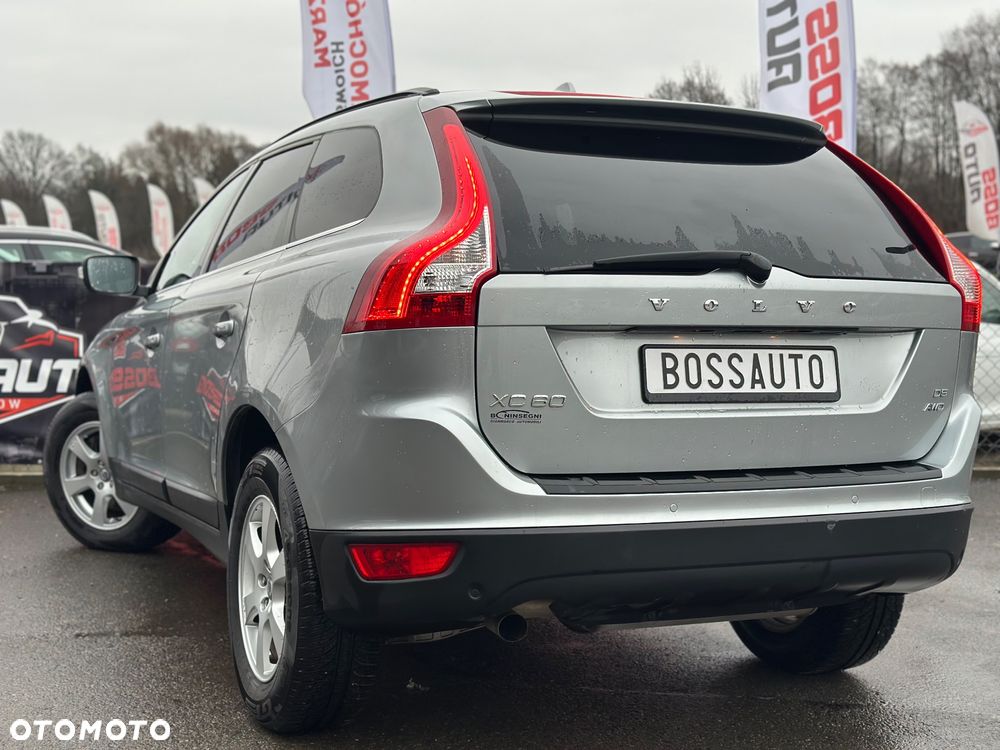 Volvo XC 60 D5 AWD - 7
