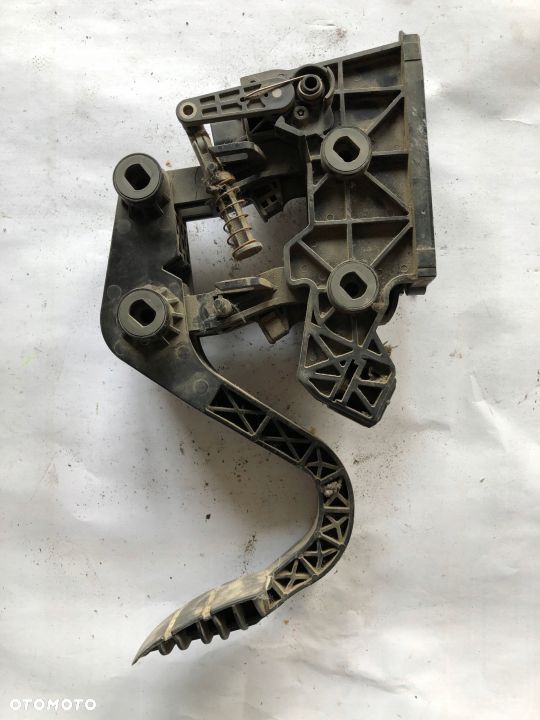 POTENCJOMETR GAZU SCANIA R - 2