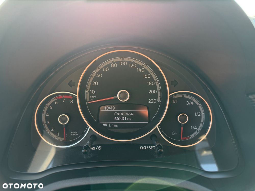 Volkswagen up! Standard - 17