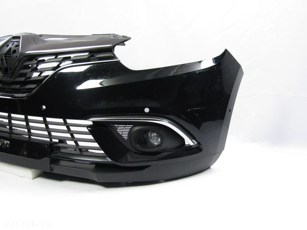 Zderzak przedni Renault Scenic 16 - 20 Kod lakieru GNE - 11