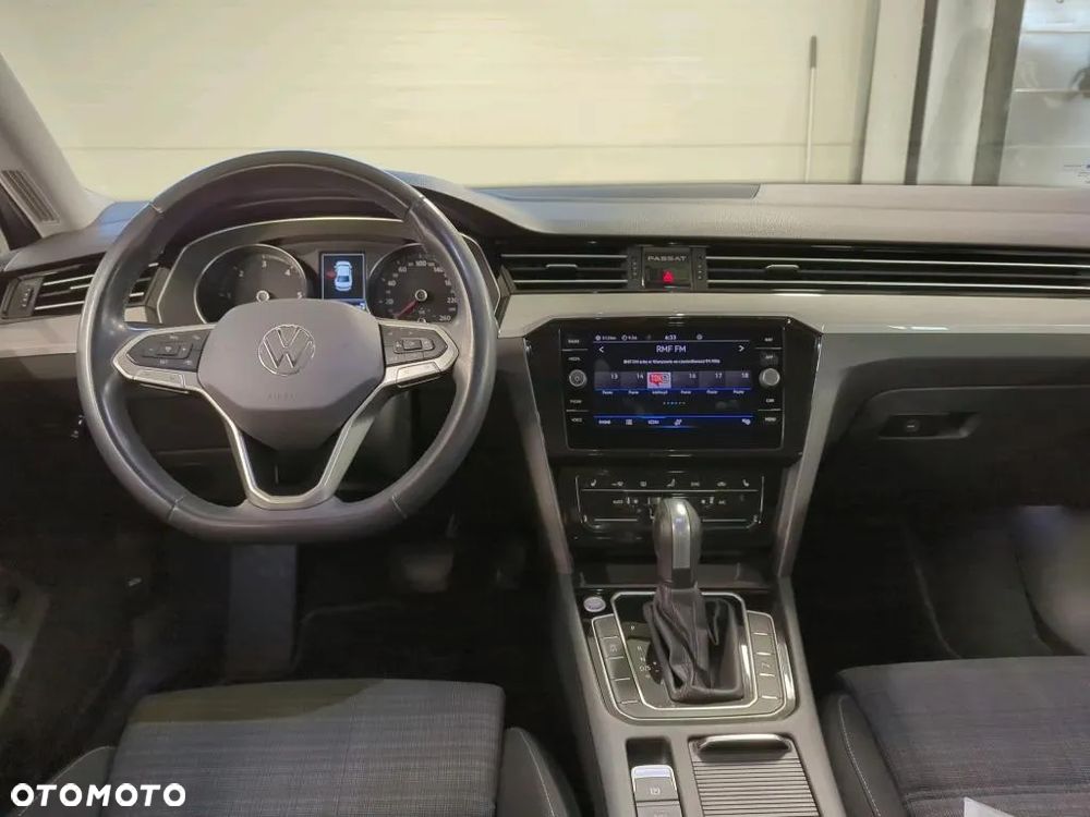 Volkswagen Passat 2.0 TDI Business DSG - 7