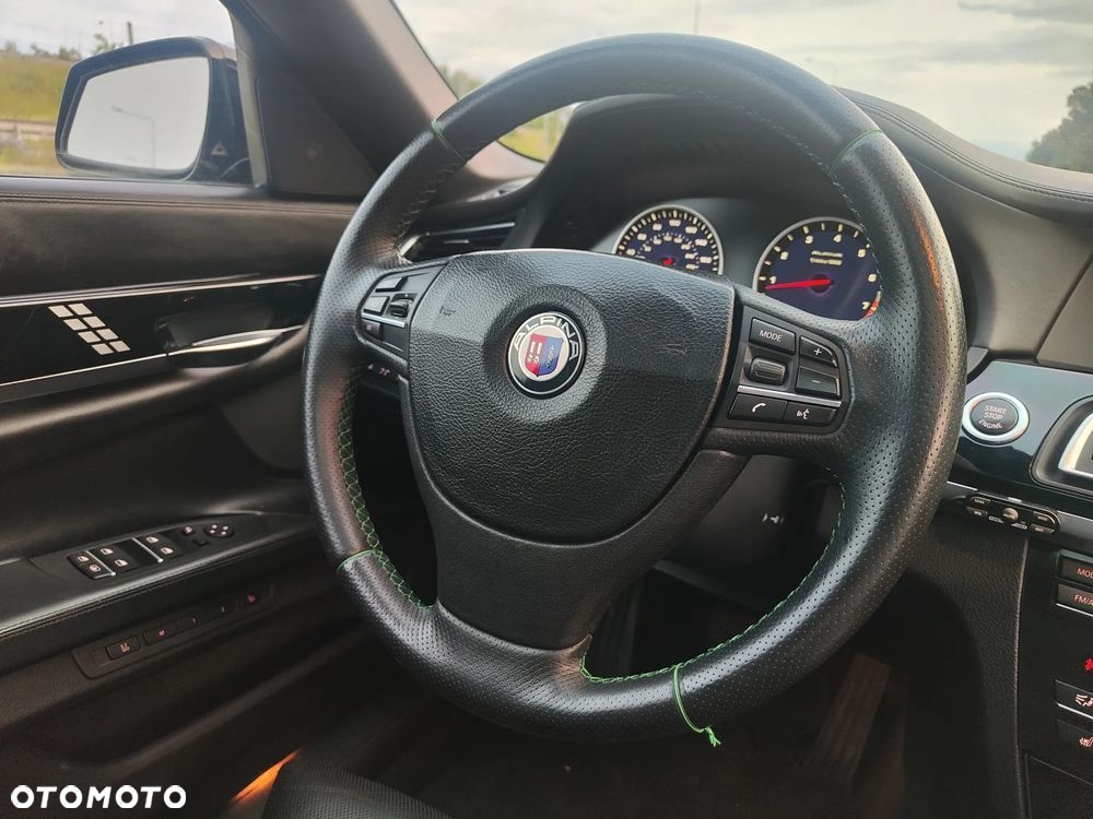 BMW Seria 7 - 27